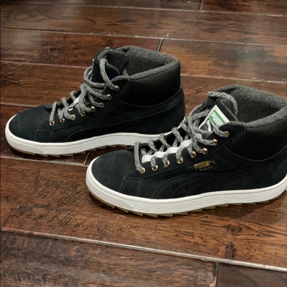 Shoes - Picture 4 of 6